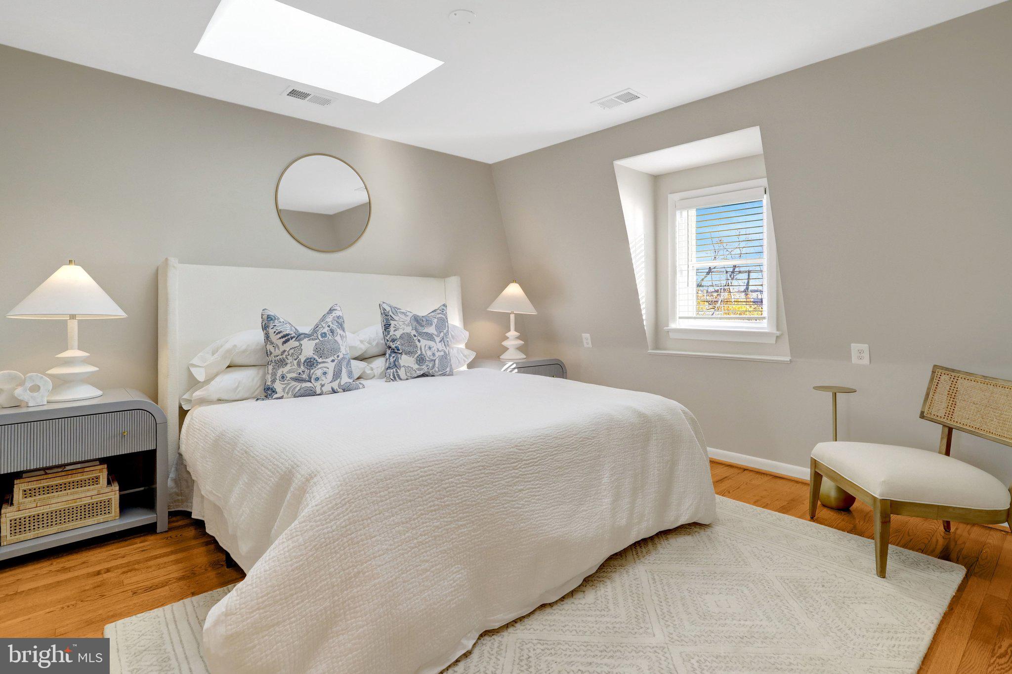 OLD TOWN/PARKER GRAY - Residential