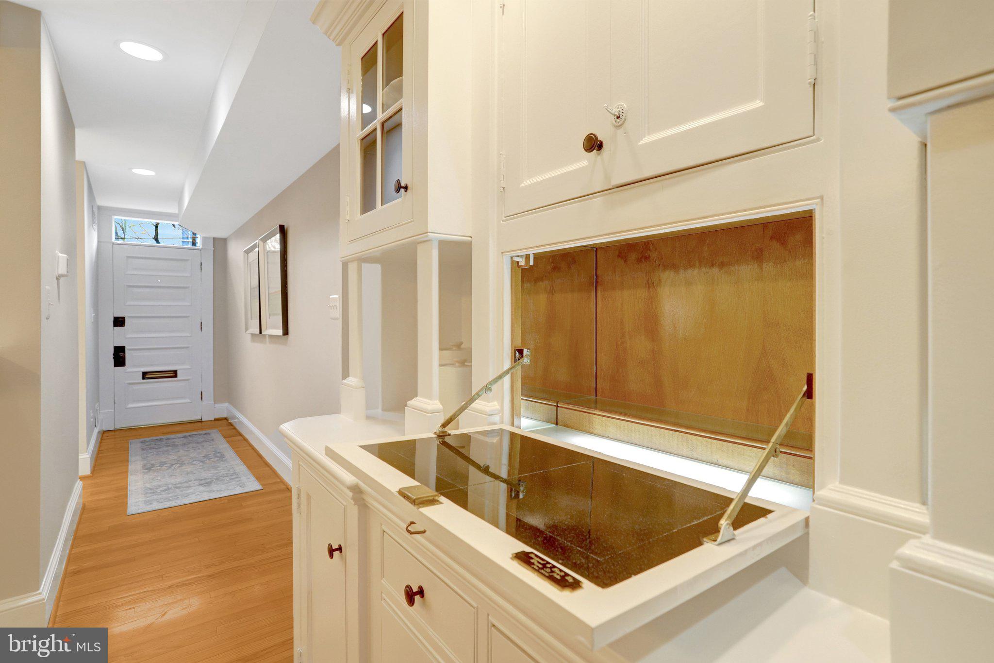 OLD TOWN/PARKER GRAY - Residential