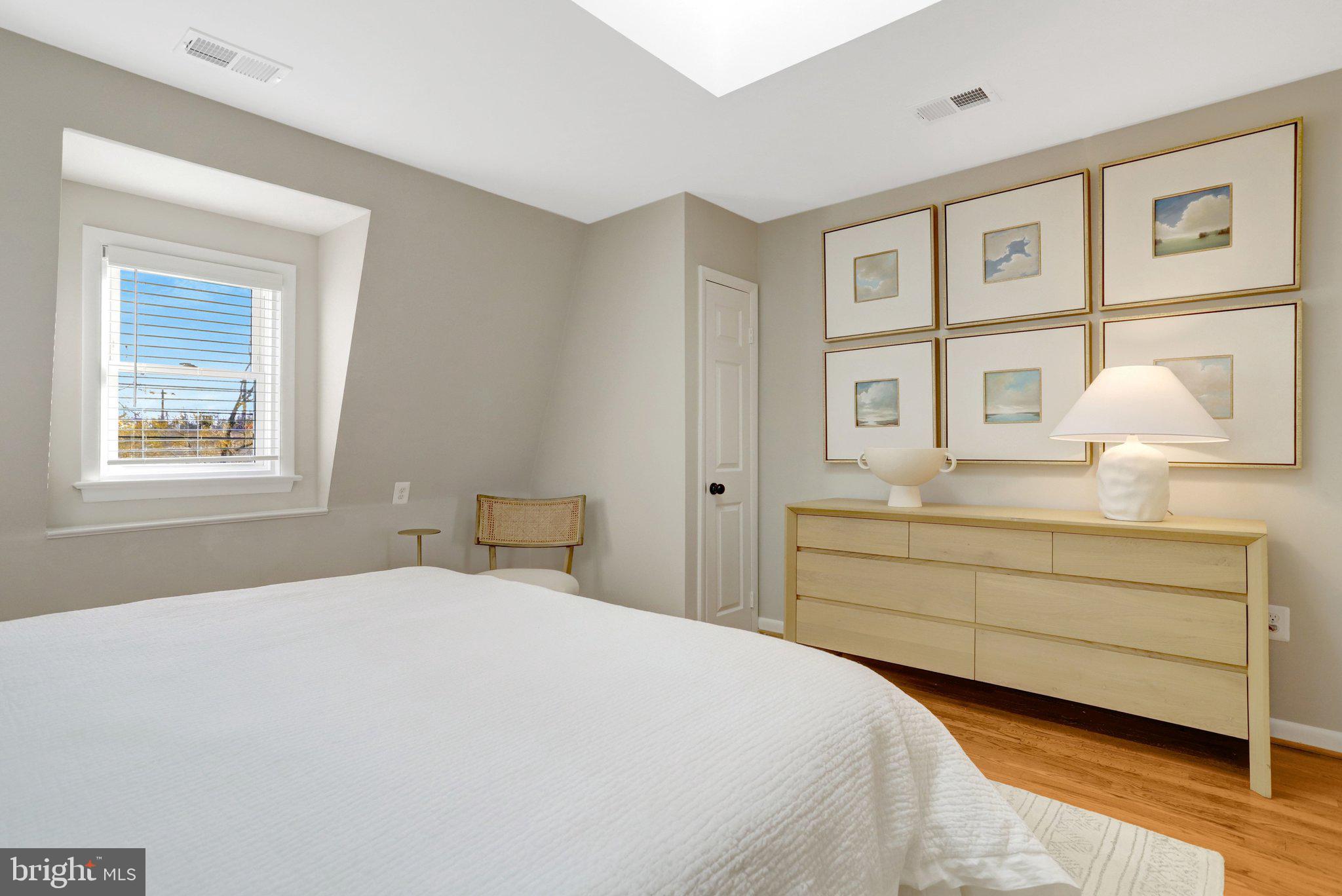 OLD TOWN/PARKER GRAY - Residential