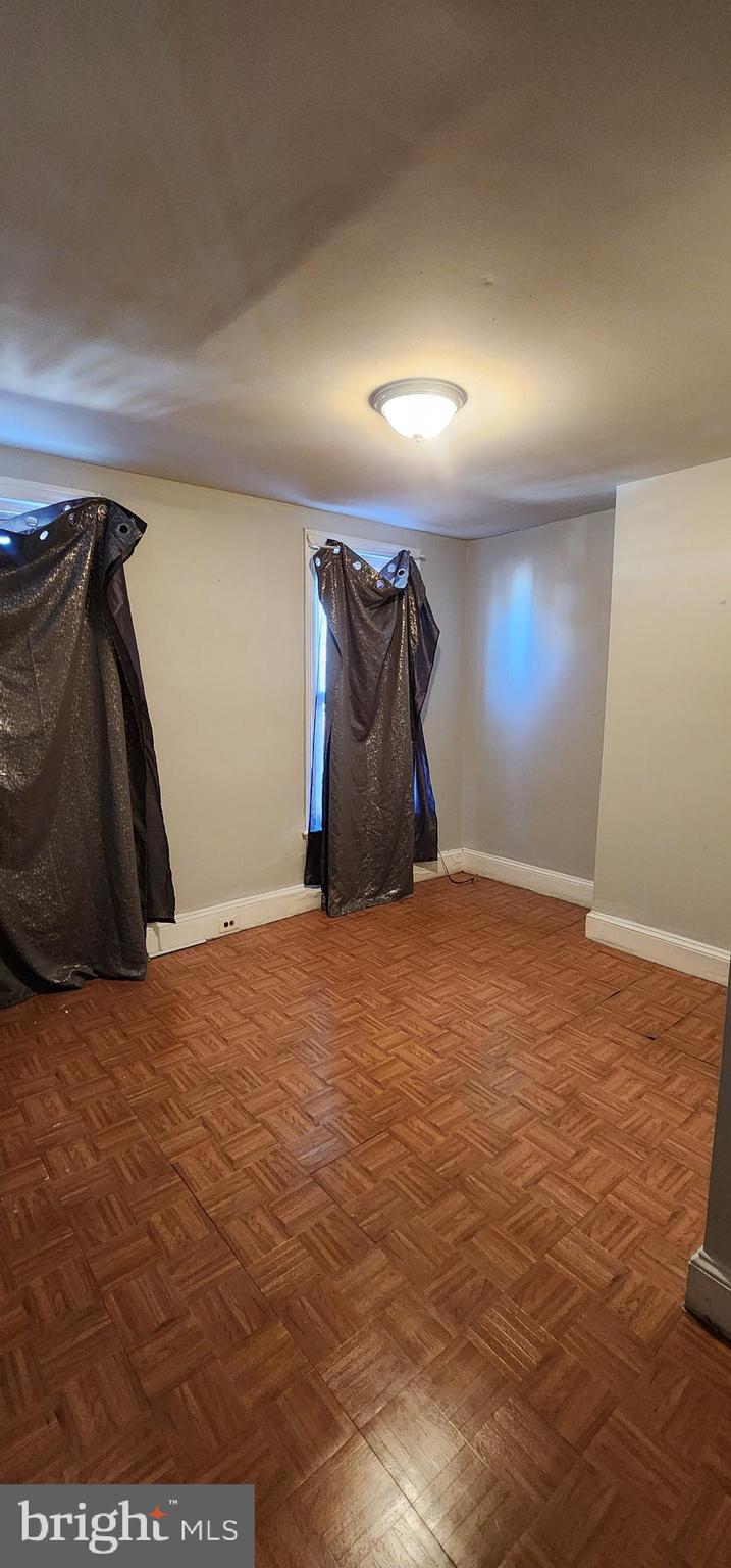 KENSINGTON - Residential