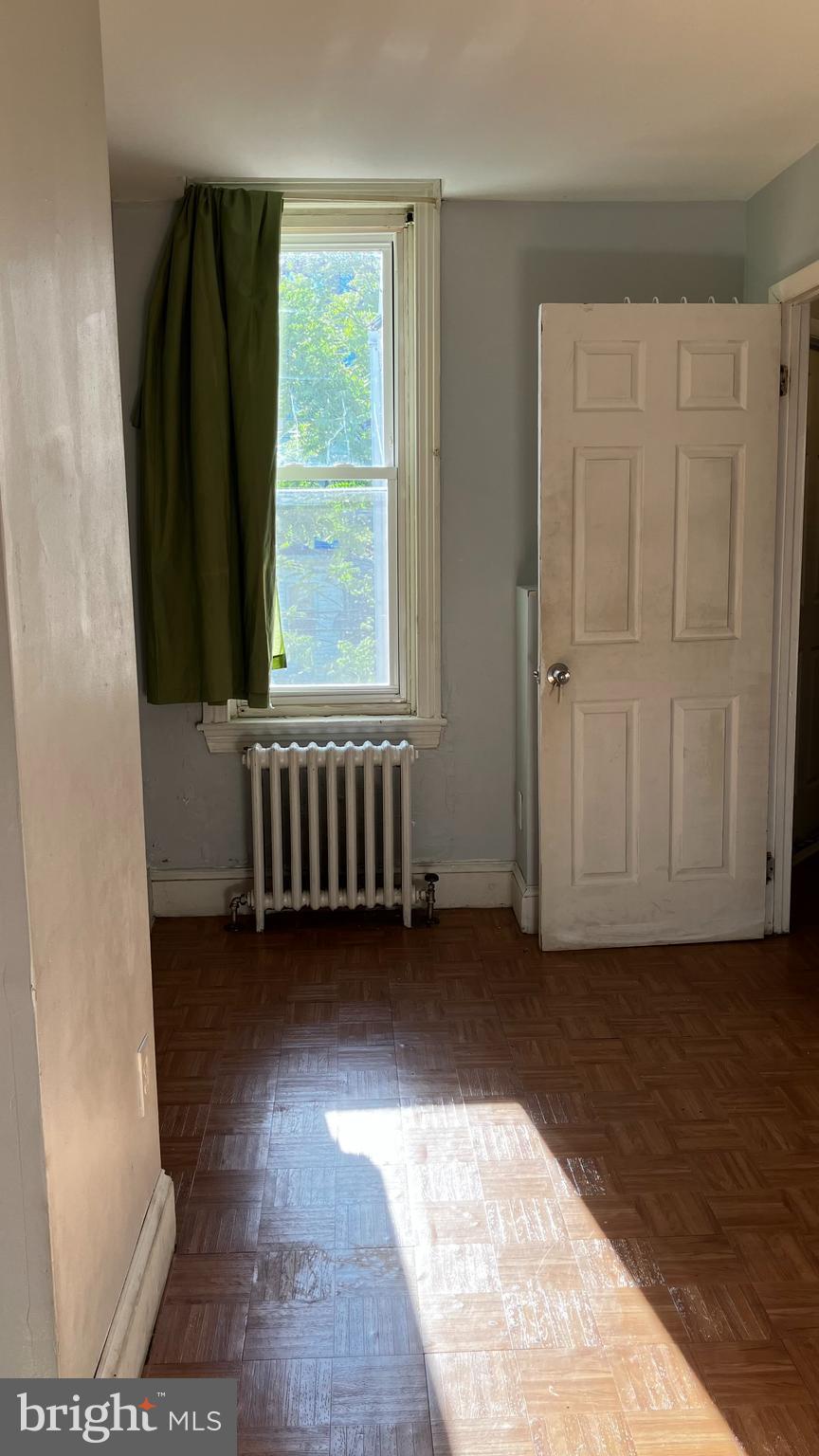 KENSINGTON - Residential