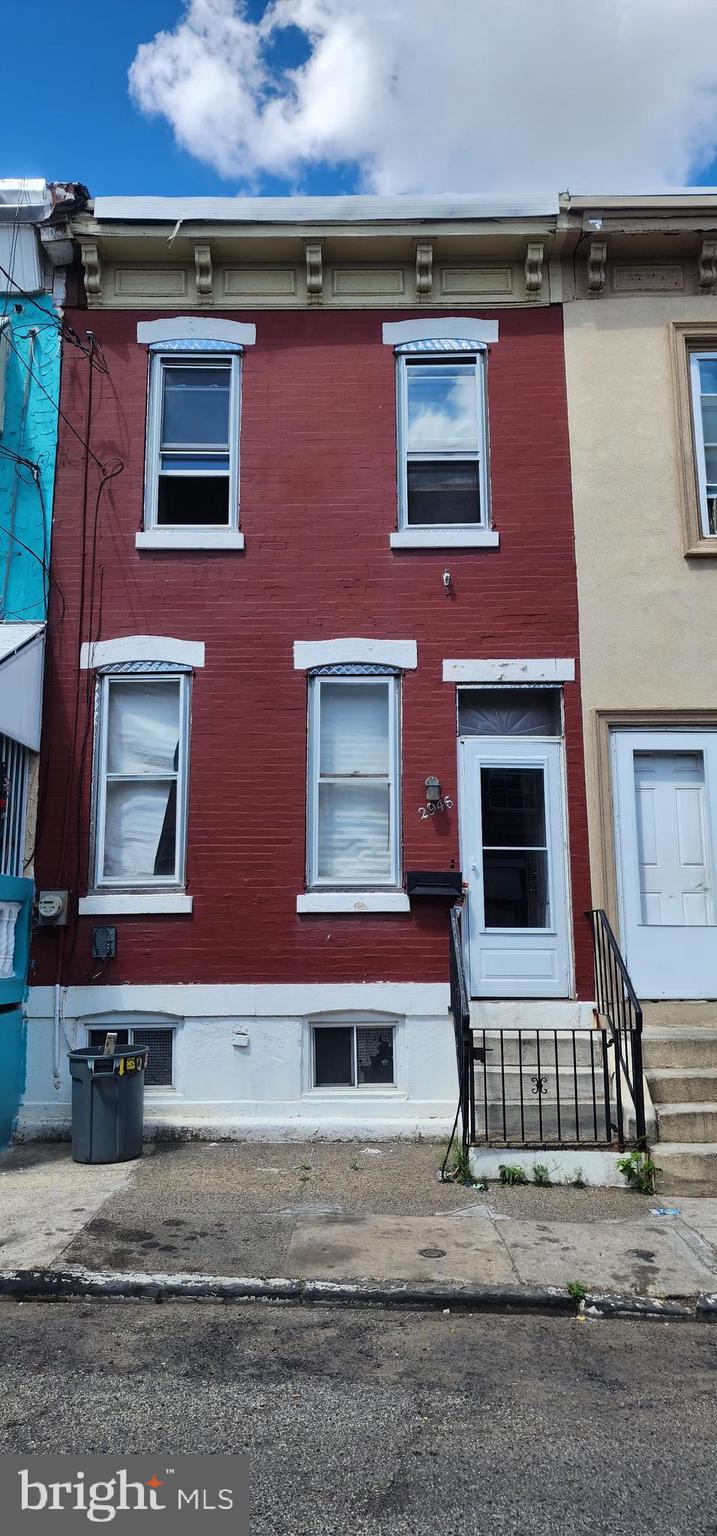 🏡 Classic Philadelphia Row Home on Kip St – Move-In Ready or Rent-Ready! 📍
This charming 3-bedroom 🛏️, 1-bathroom 🛁 home offers an excellent opportunity for both first-time buyers and savvy investors. Featuring a classic red brick façade 🧱, this timeless Philadelphia row home blends historic charm with practical updates.
Step inside to discover spacious, light-filled living areas 🌞 accented by original moldings and baseboards, adding character and warmth. The updated 2023 kitchen 🍽️ includes essential appliances, ample cabinet storage, and a functional layout—ready for everyday living or future customization.
Upstairs, you’ll find three versatile bedrooms 🛏️—ideal for a home office, guest space, or growing household. The backyard 🌿 offers rare outdoor potential in the city, perfect for a garden, patio, or private retreat.
📍 Ideally located near local shops, restaurants, and public transit, this home is being sold AS-IS. No repairs or concessions will be made by the seller. Inspections are welcome for informational purposes only; any needed repairs will be the buyer’s responsibility 📝.
Don't miss your chance to own a piece of Philadelphia’s history 🏙️—Schedule your showing today and make this classic Philly row home yours! 💥