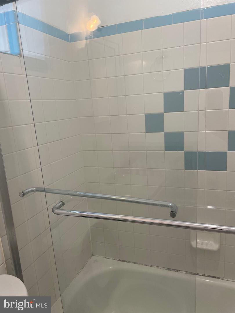 KENSINGTON - Residential