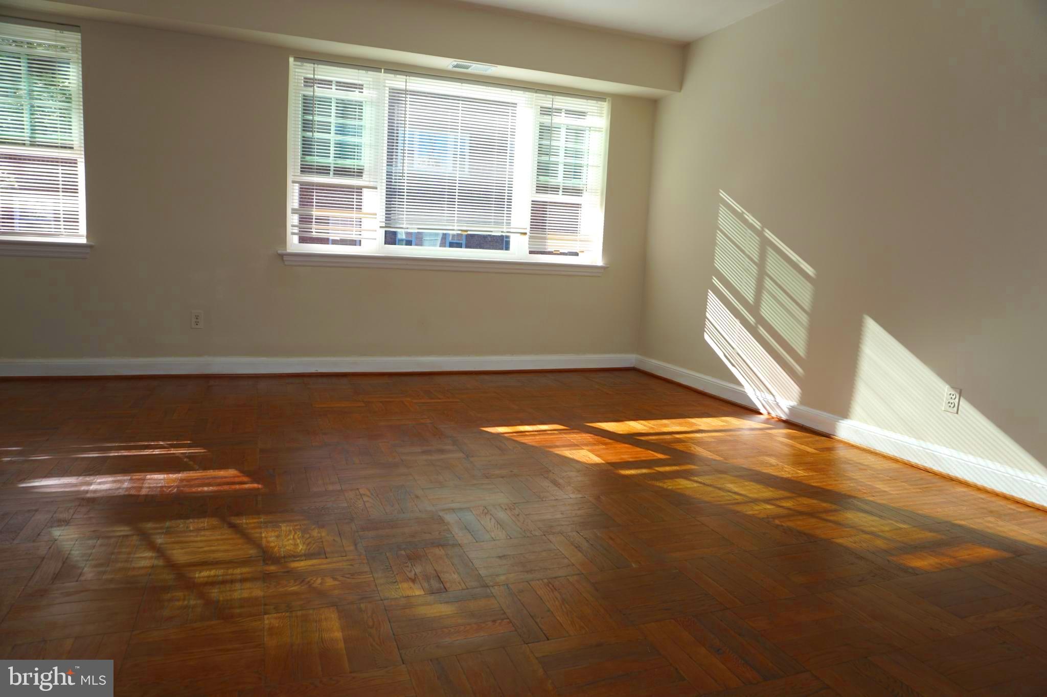 1322 FORT MYER DRIVE 935