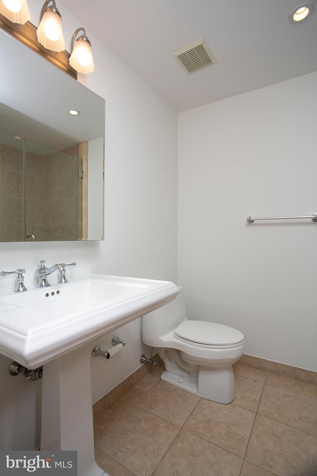 SOCIETY HILL - Residential