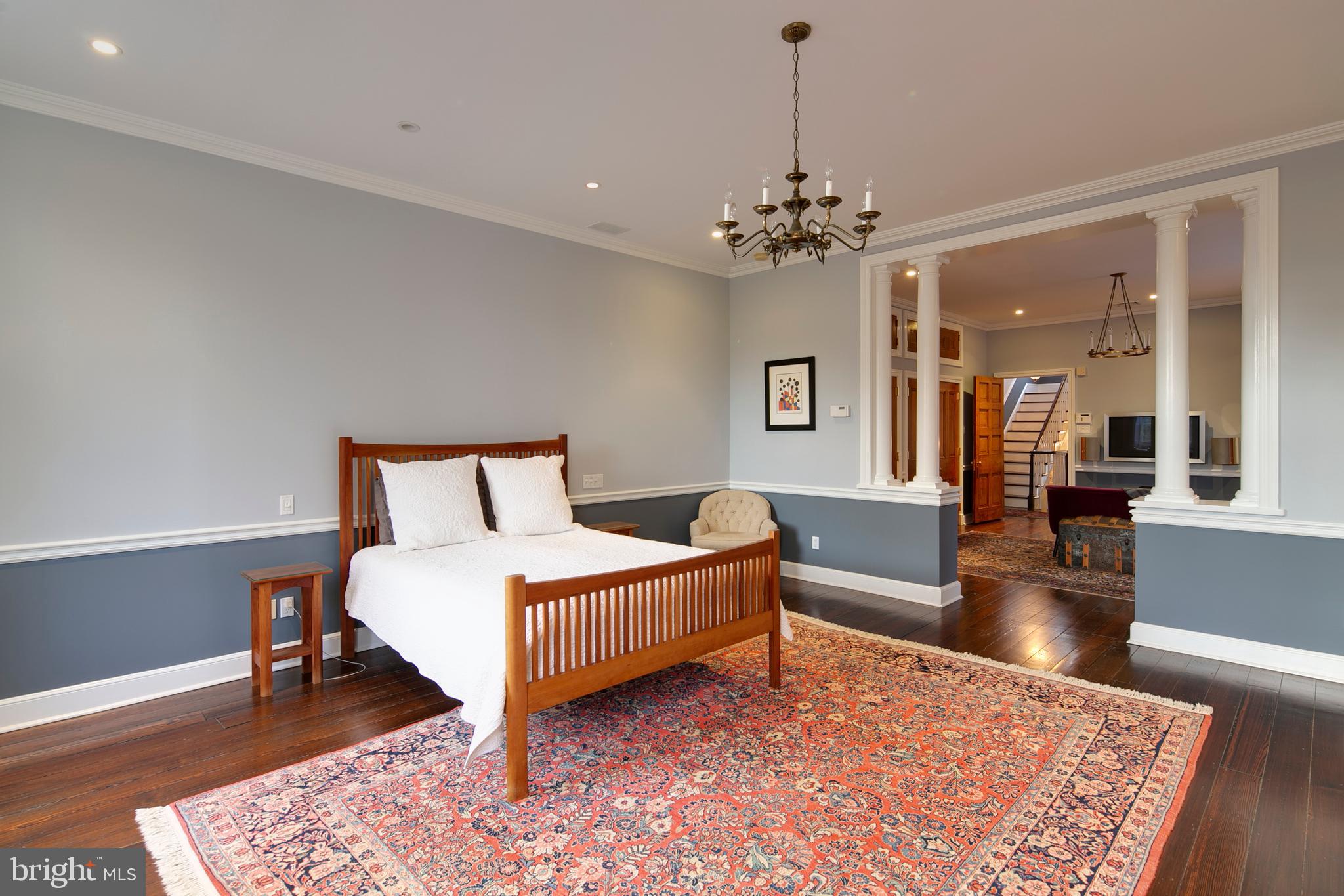 SOCIETY HILL - Residential