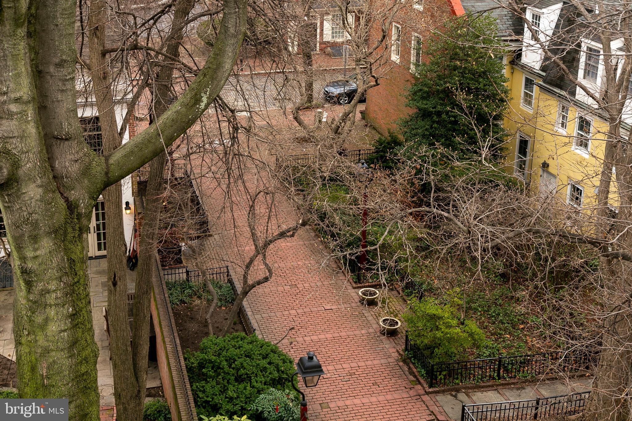 SOCIETY HILL - Residential