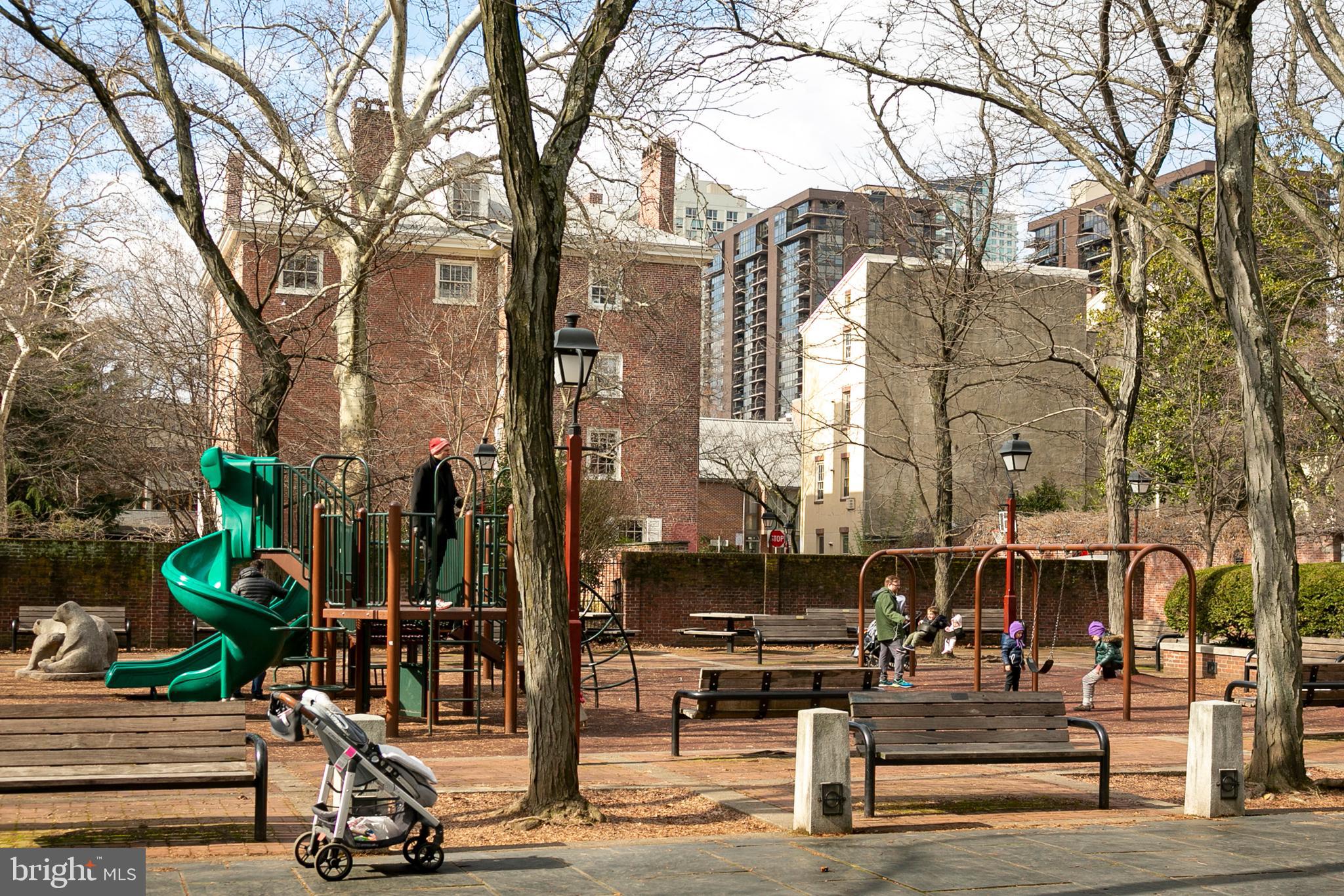 SOCIETY HILL - Residential