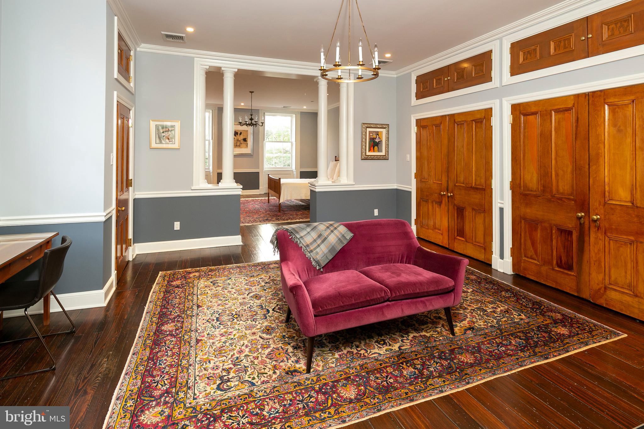 SOCIETY HILL - Residential