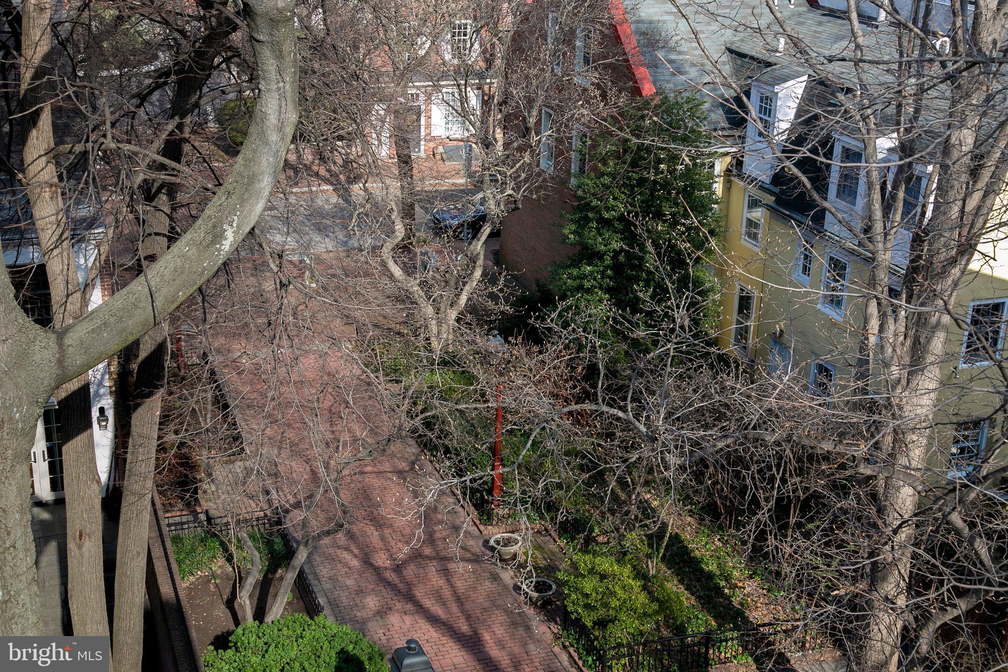 SOCIETY HILL - Residential