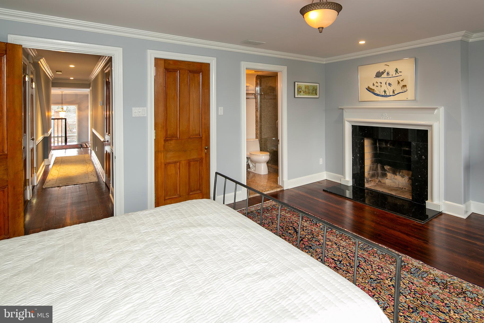 SOCIETY HILL - Residential