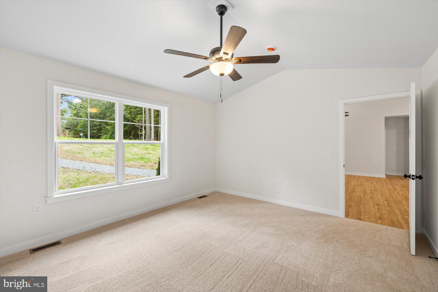 PRESIDENTIAL LAKES - Residential