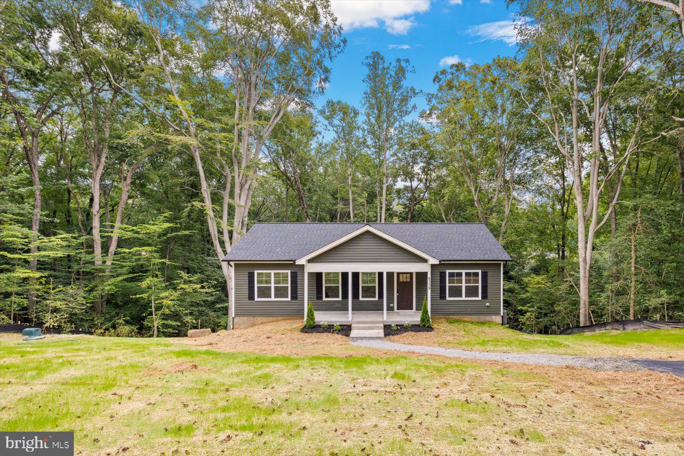 PRESIDENTIAL LAKES - Residential