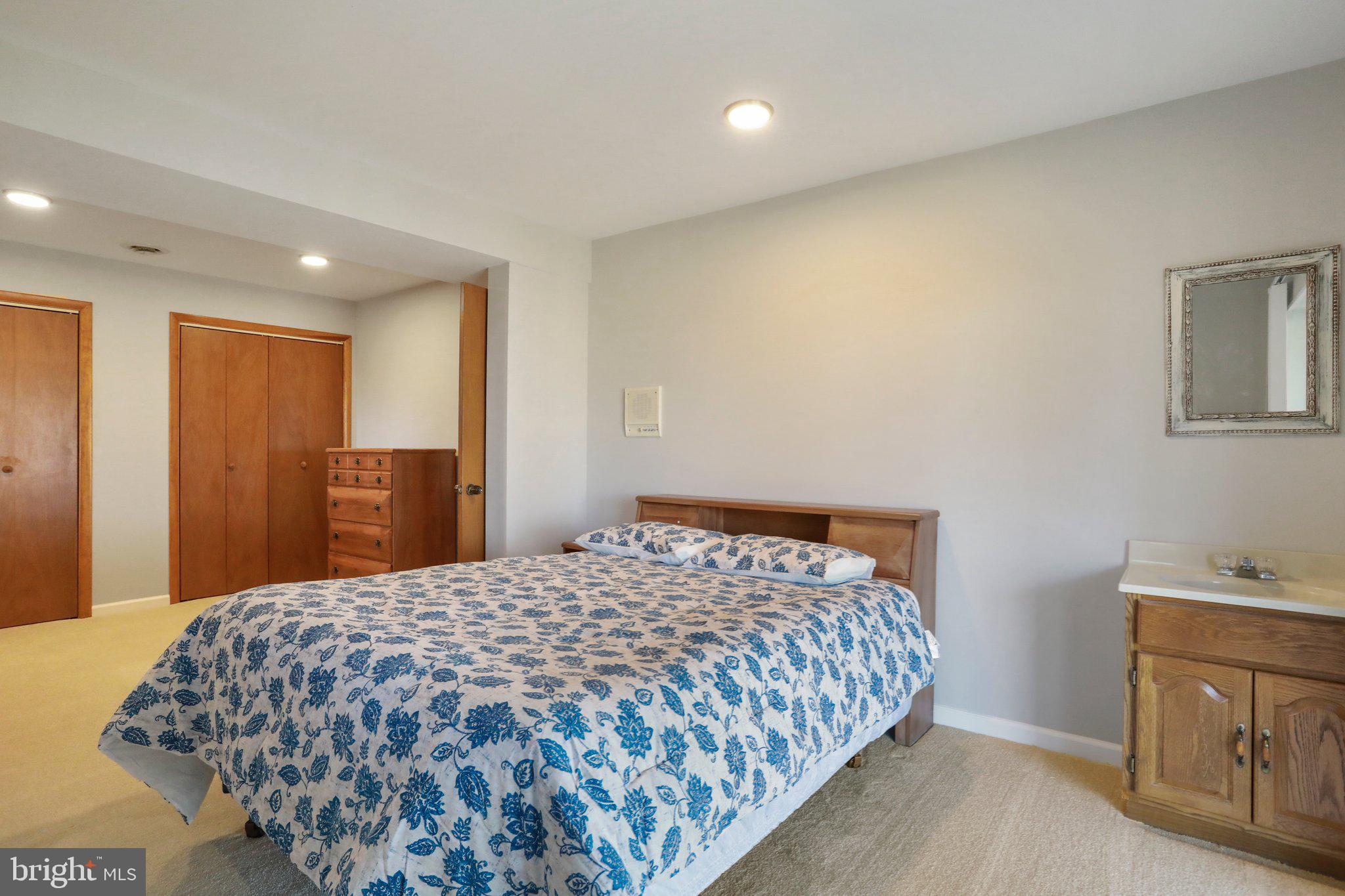 SKYLAND ESTATES - Residential