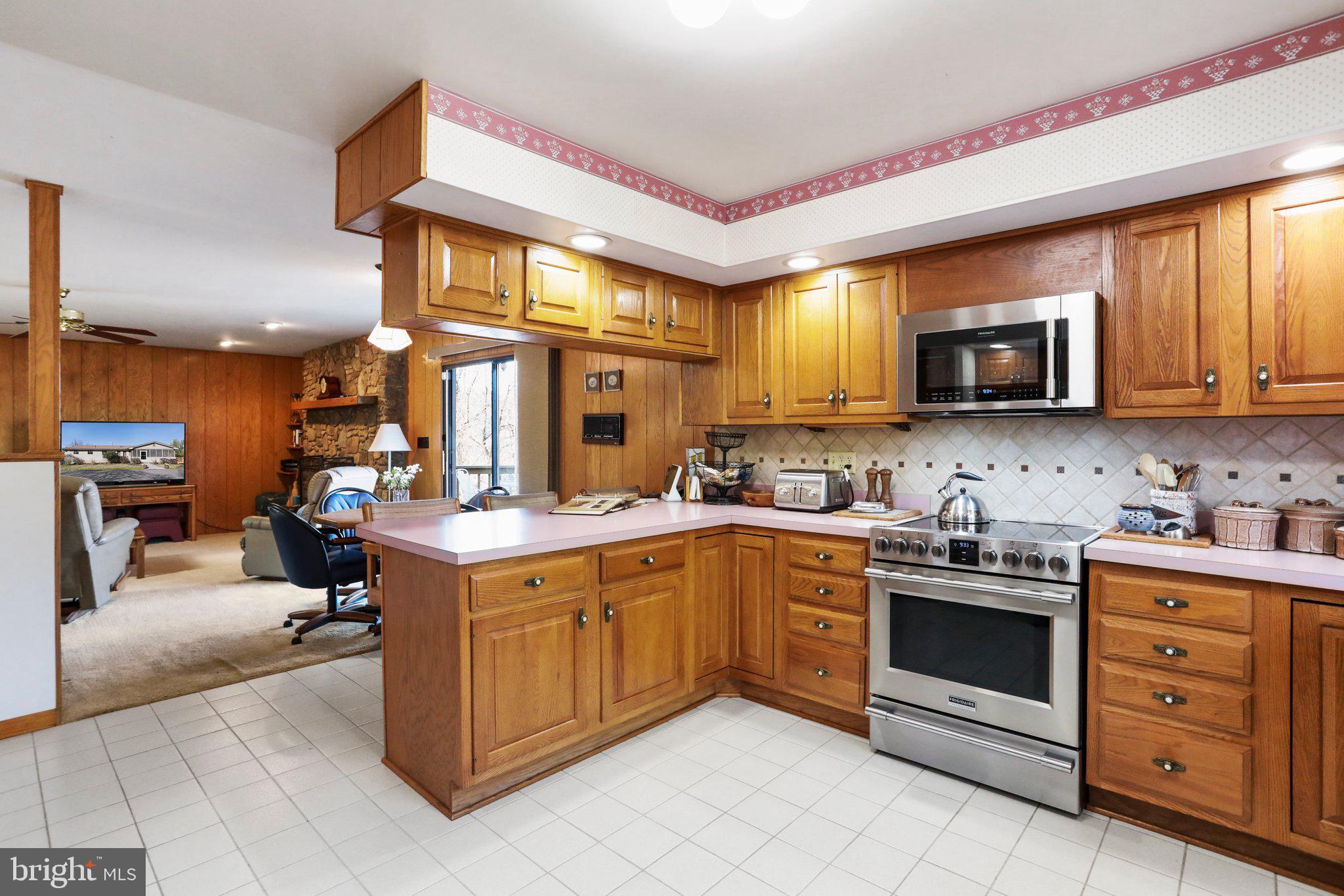 SKYLAND ESTATES - Residential