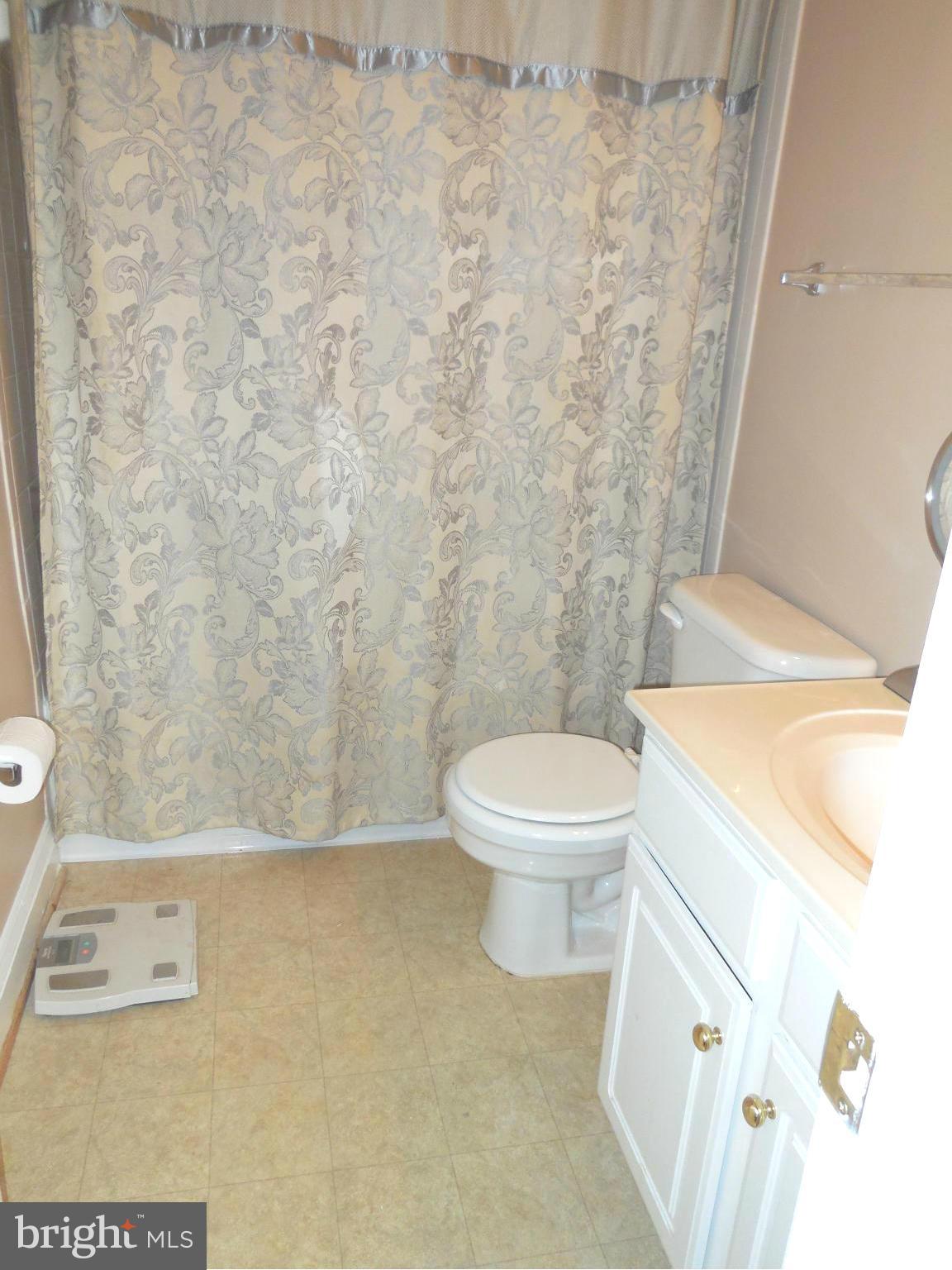 TOWNES AT CAMERON PARKE - Residential Lease