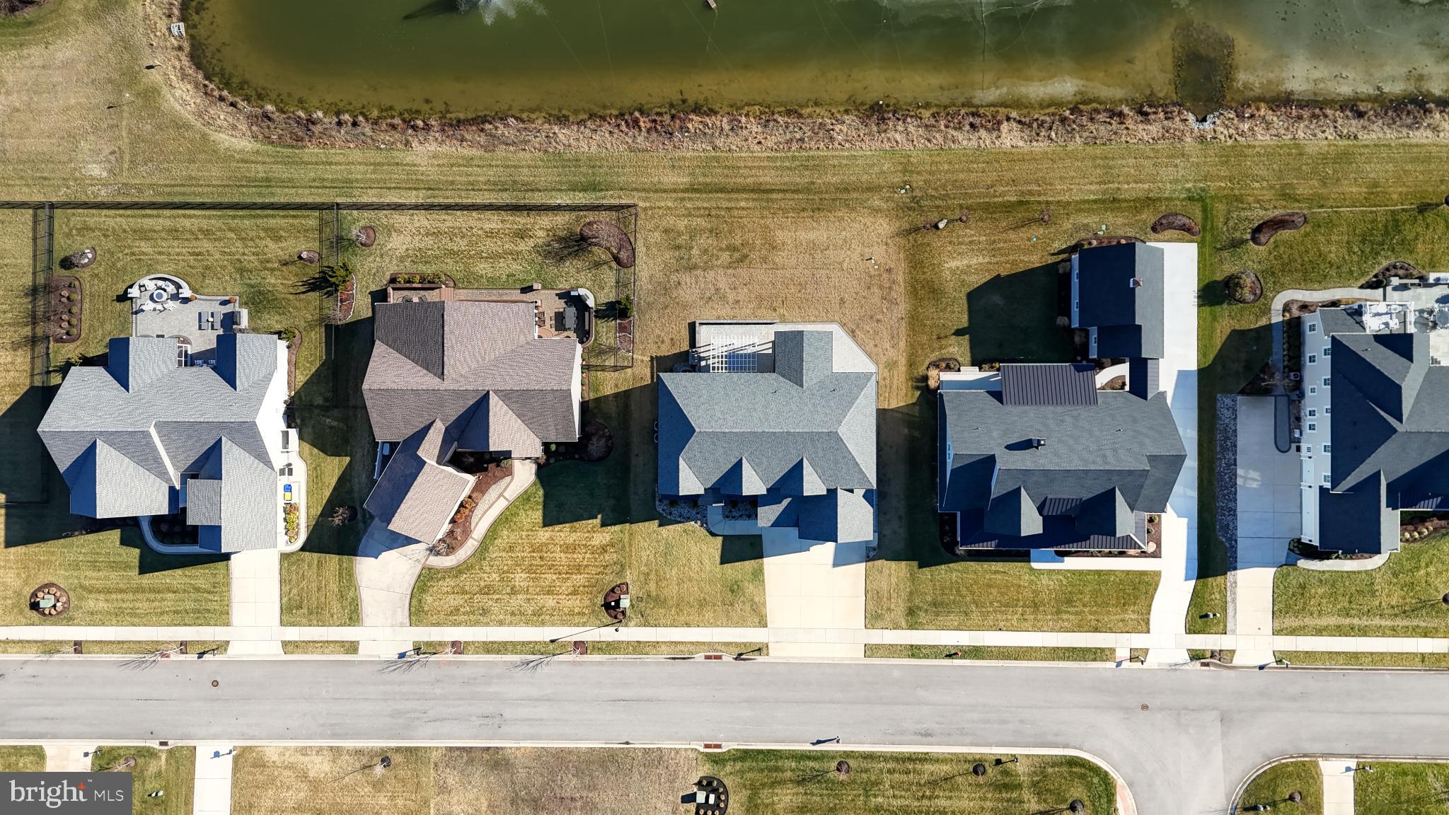 SHOWFIELD - Residential