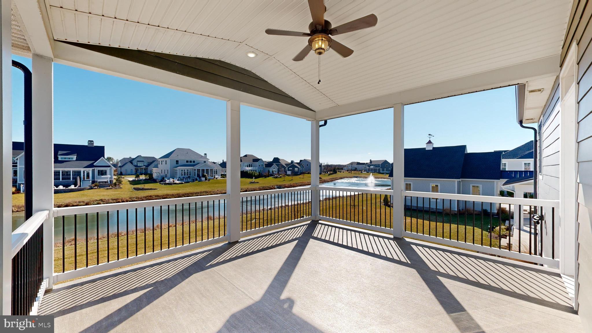 SHOWFIELD - Residential