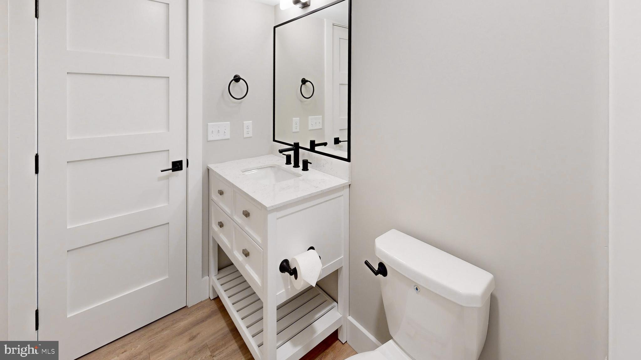 SHOWFIELD - Residential