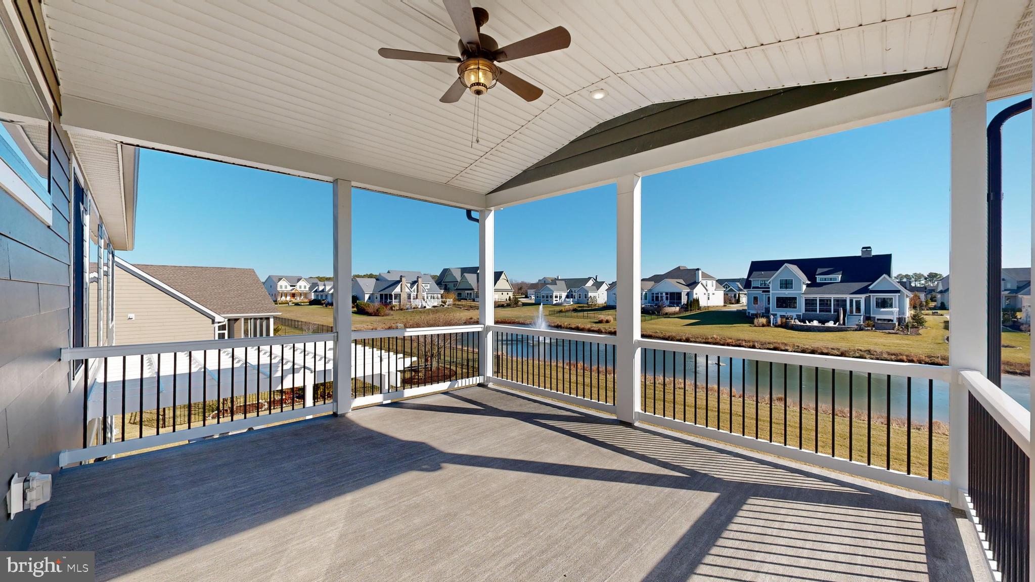 SHOWFIELD - Residential