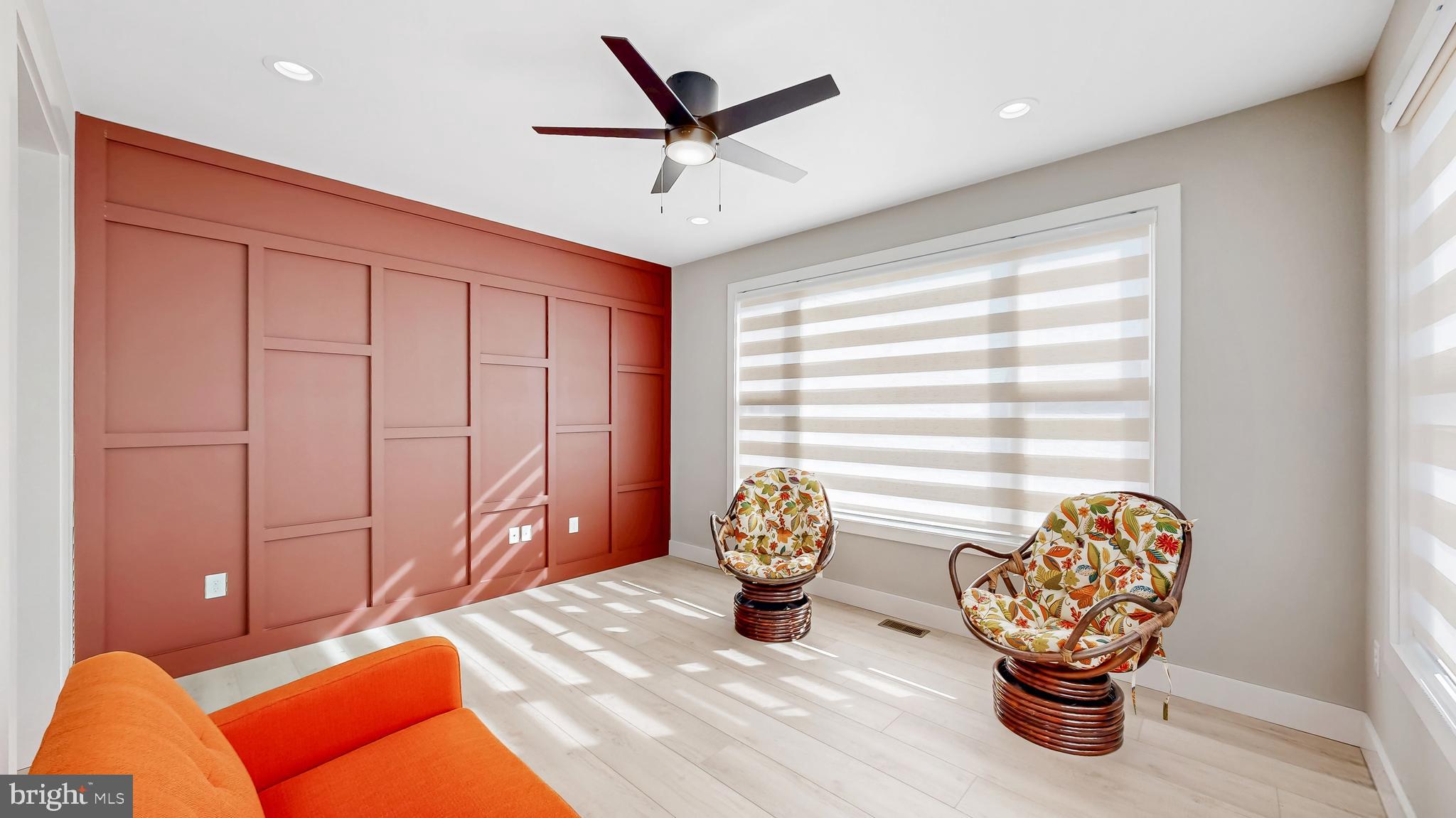 SHOWFIELD - Residential