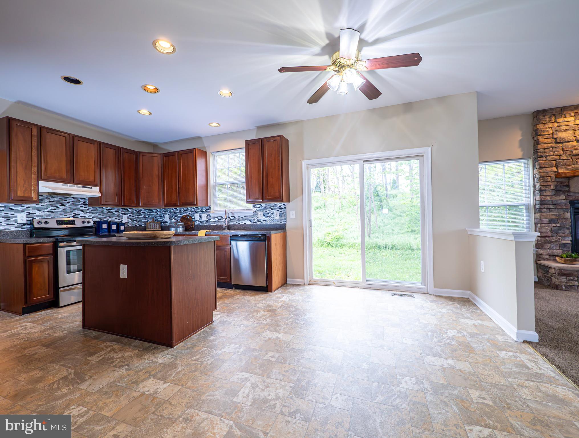 STONEY RIDGE - Residential