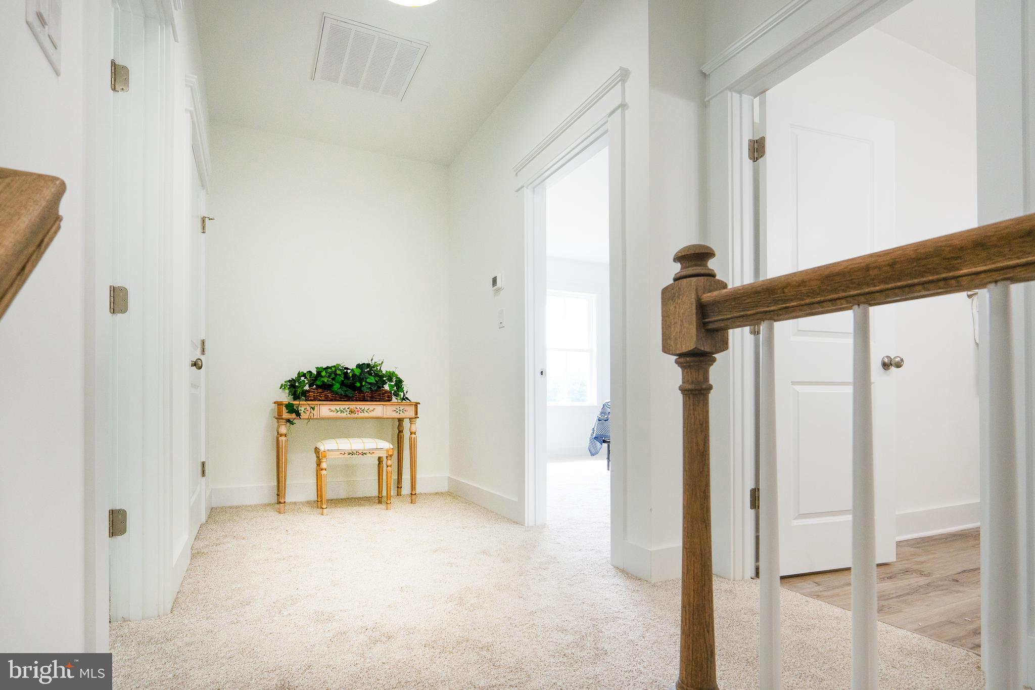 NOAHS LANDING - Residential