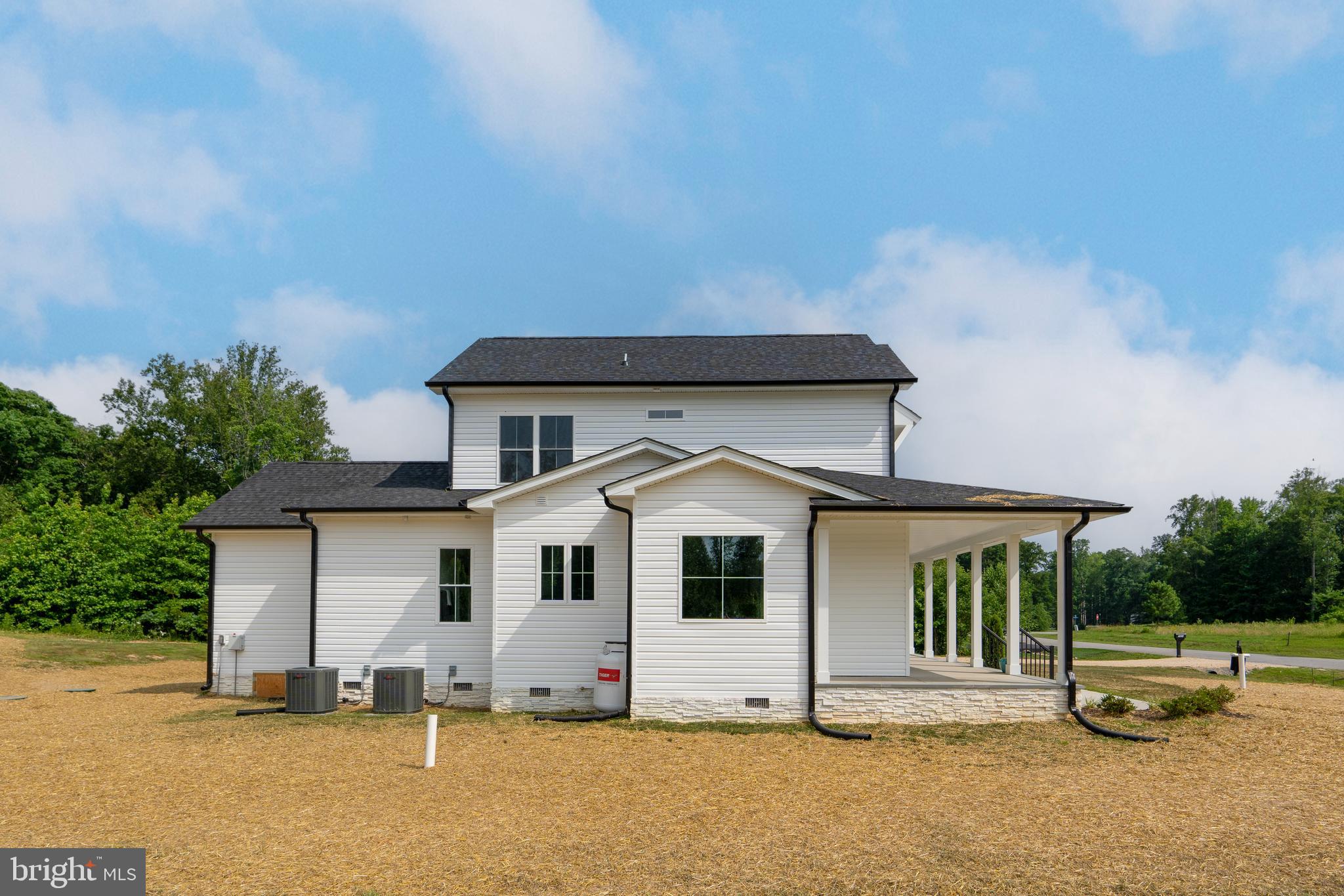 NOAHS LANDING - Residential