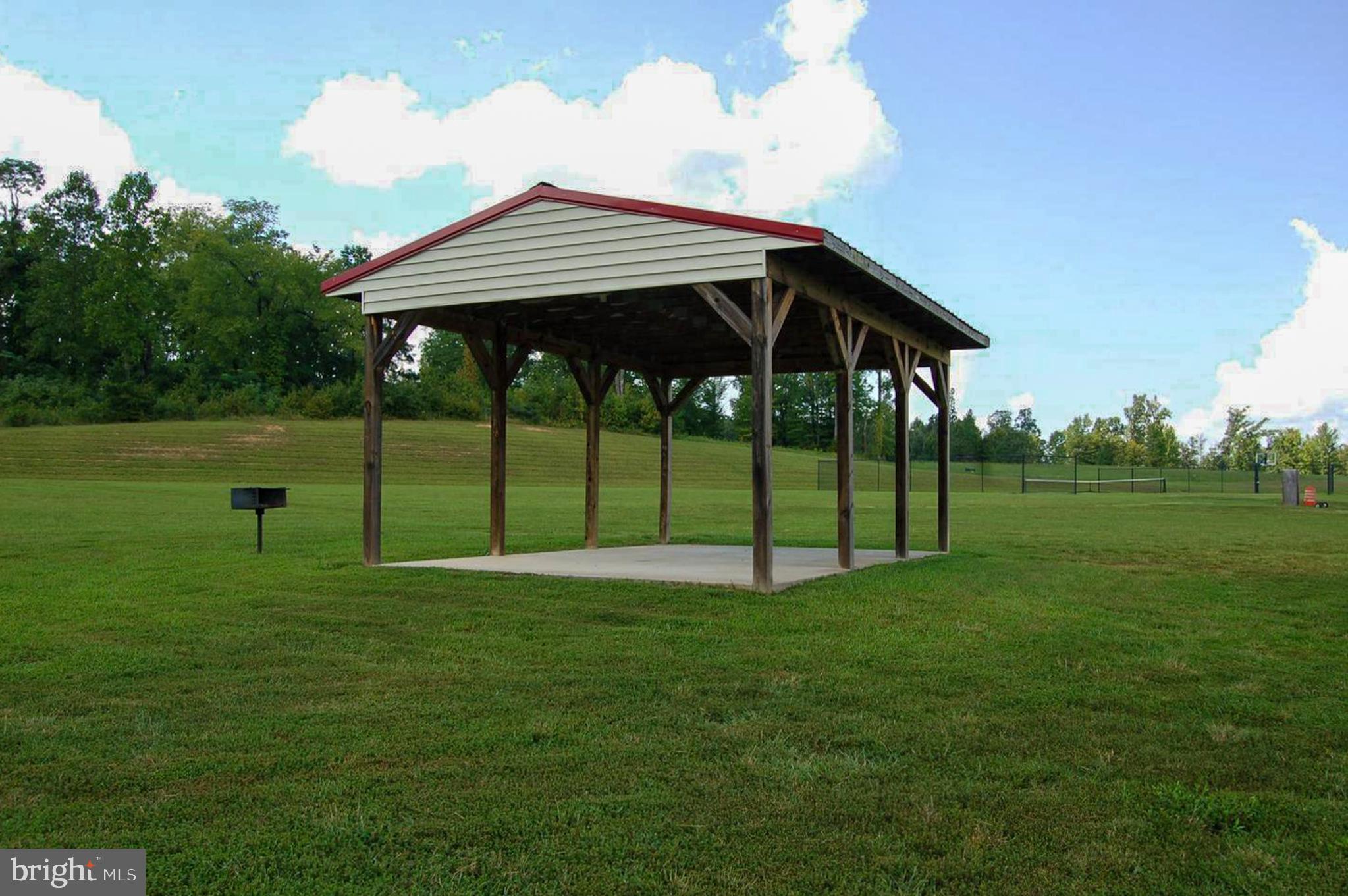 NOAHS LANDING - Residential