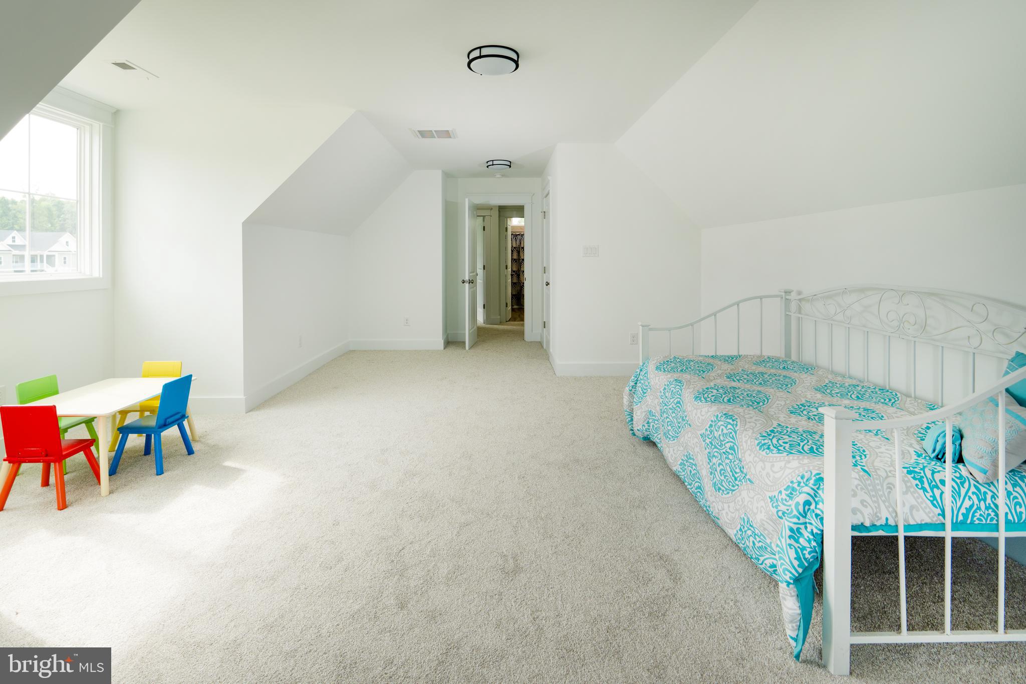 NOAHS LANDING - Residential