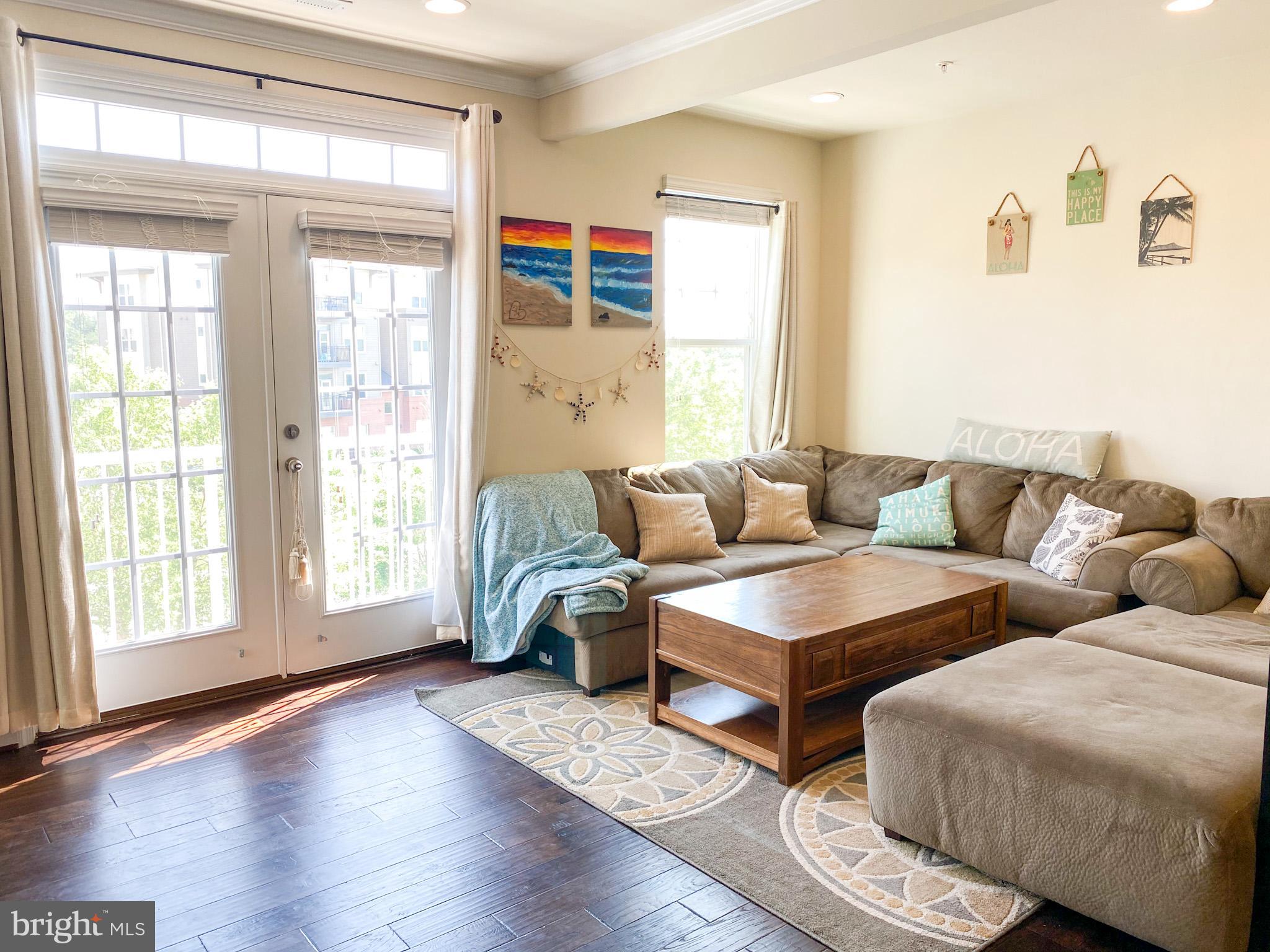 OXFORD SQUARE - Residential