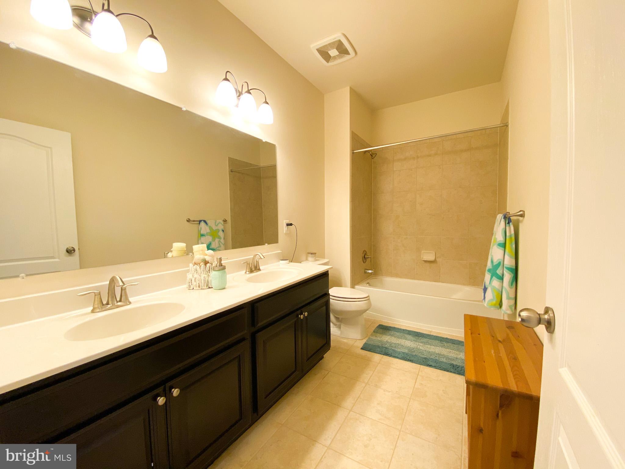 OXFORD SQUARE - Residential