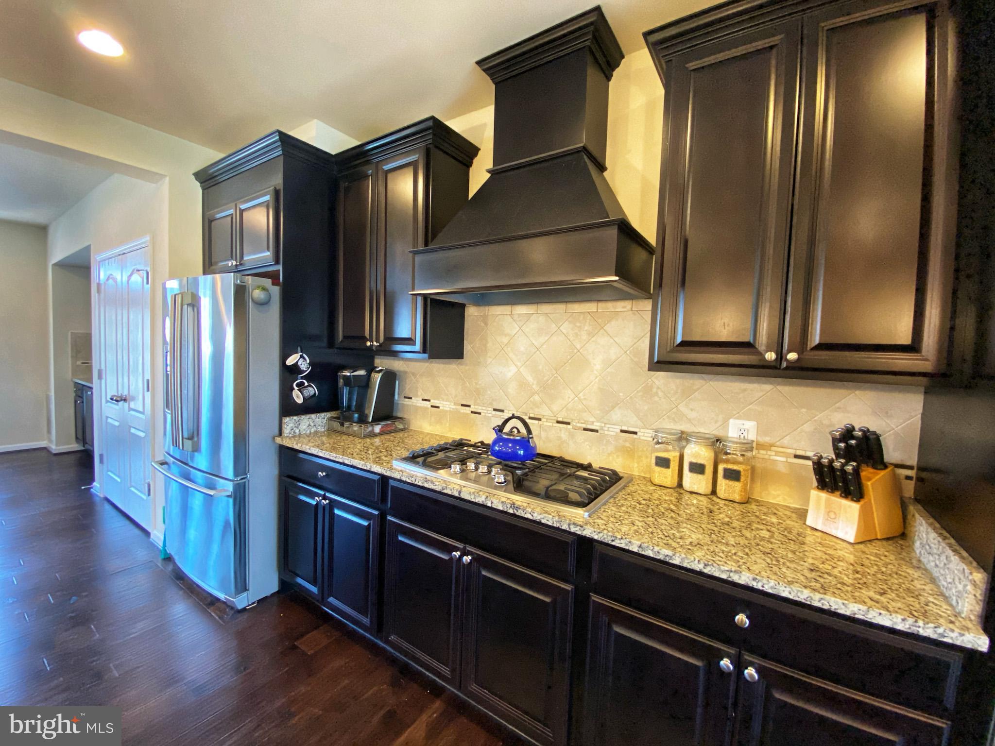 OXFORD SQUARE - Residential