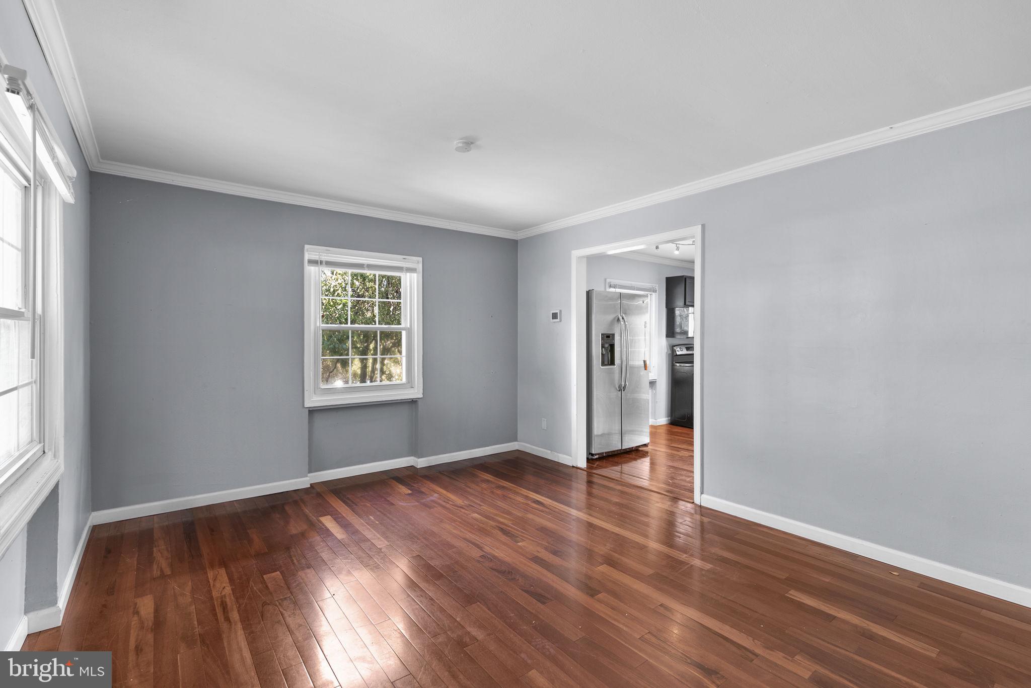 COLLEGE PARK - Residential