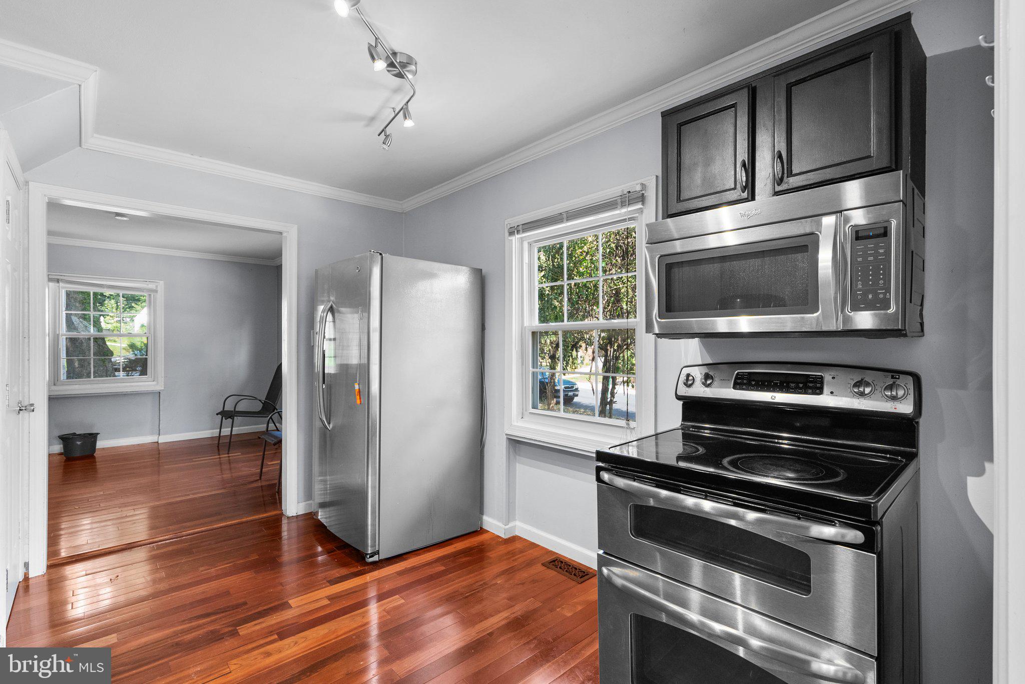 COLLEGE PARK - Residential