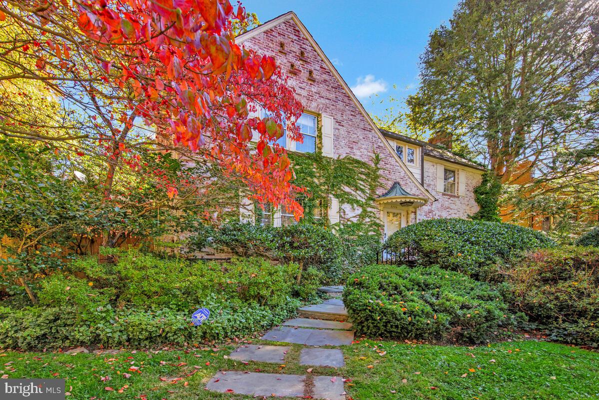 3735 FORDHAM ROAD NW