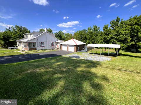 Townhouse For Sale - 1660 Shimerville Road<br/> Lehigh County, EMMAUS, PA 18049