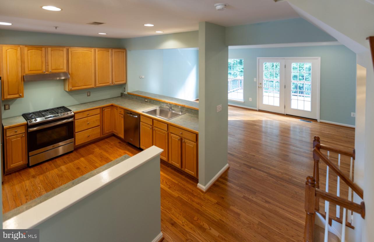 SENECA VIEW ESTATES - Residential Lease