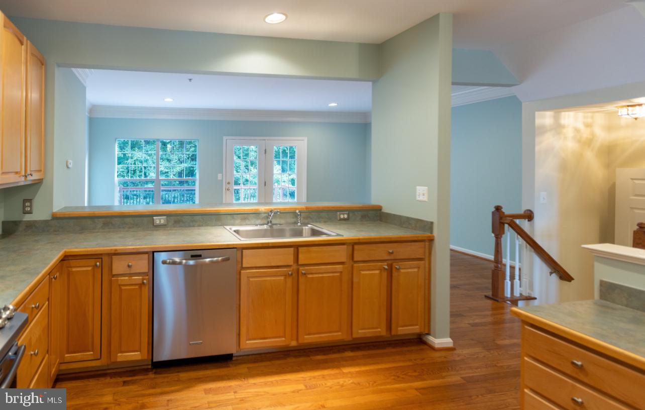 SENECA VIEW ESTATES - Residential Lease