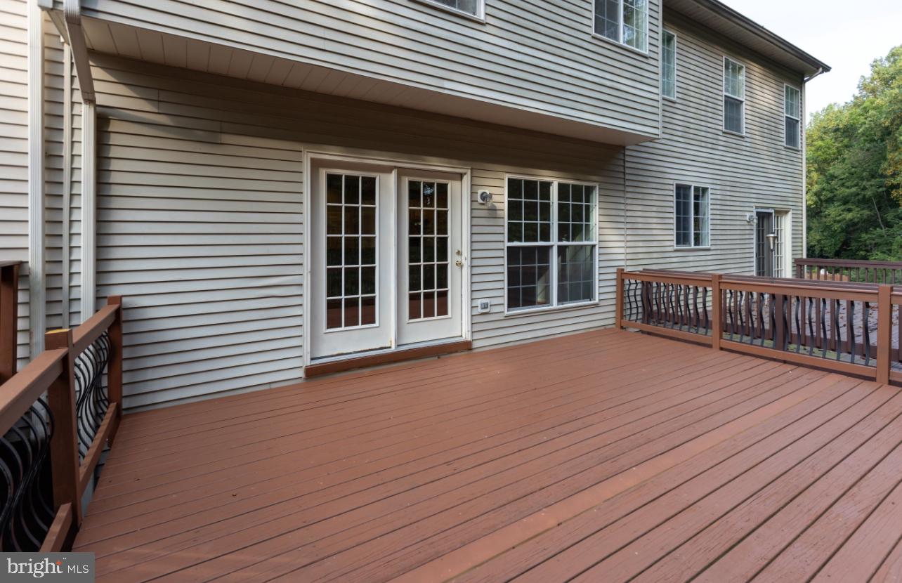 SENECA VIEW ESTATES - Residential Lease