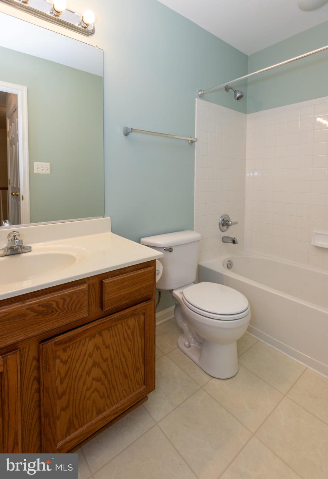 SENECA VIEW ESTATES - Residential Lease