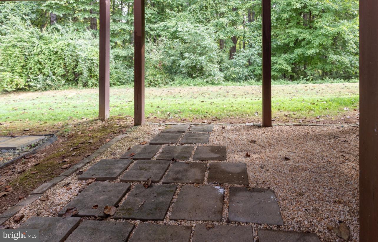 SENECA VIEW ESTATES - Residential Lease