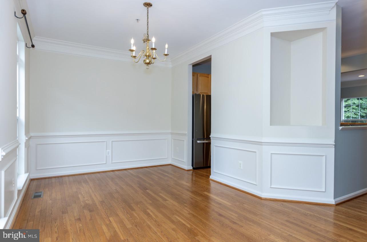 SENECA VIEW ESTATES - Residential Lease