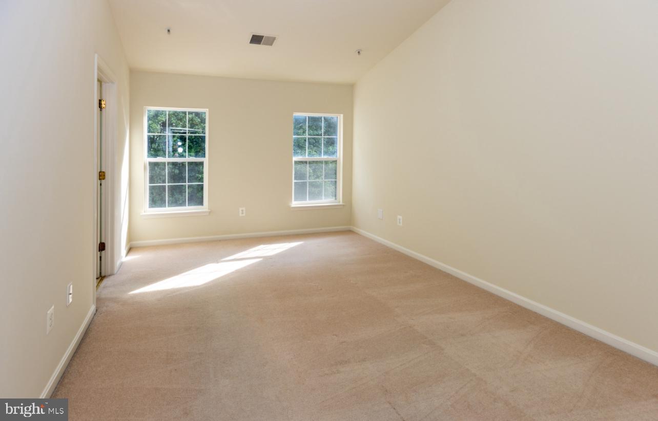 SENECA VIEW ESTATES - Residential Lease