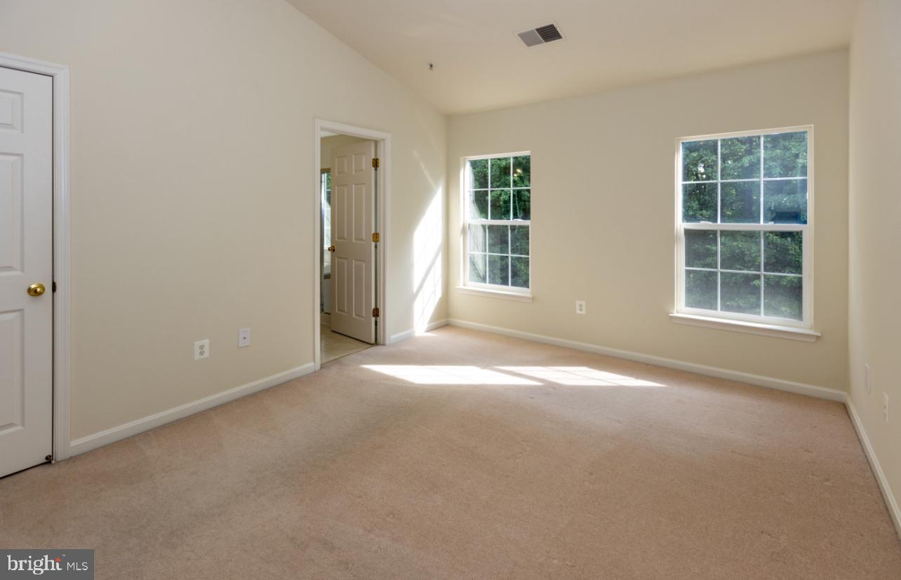 SENECA VIEW ESTATES - Residential Lease