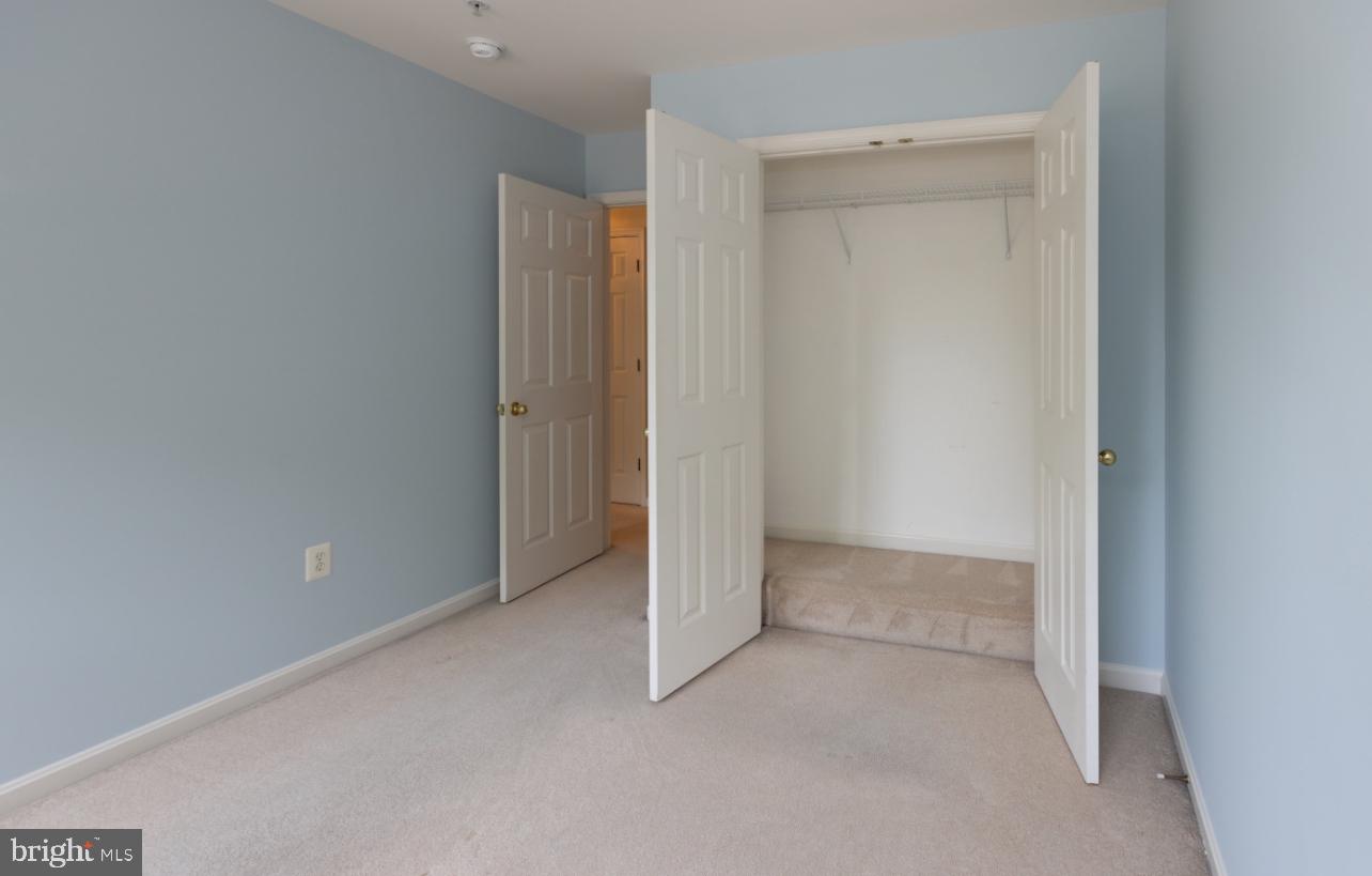 SENECA VIEW ESTATES - Residential Lease