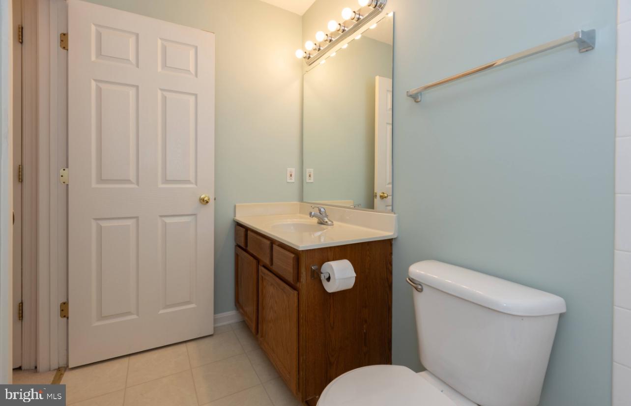 SENECA VIEW ESTATES - Residential Lease