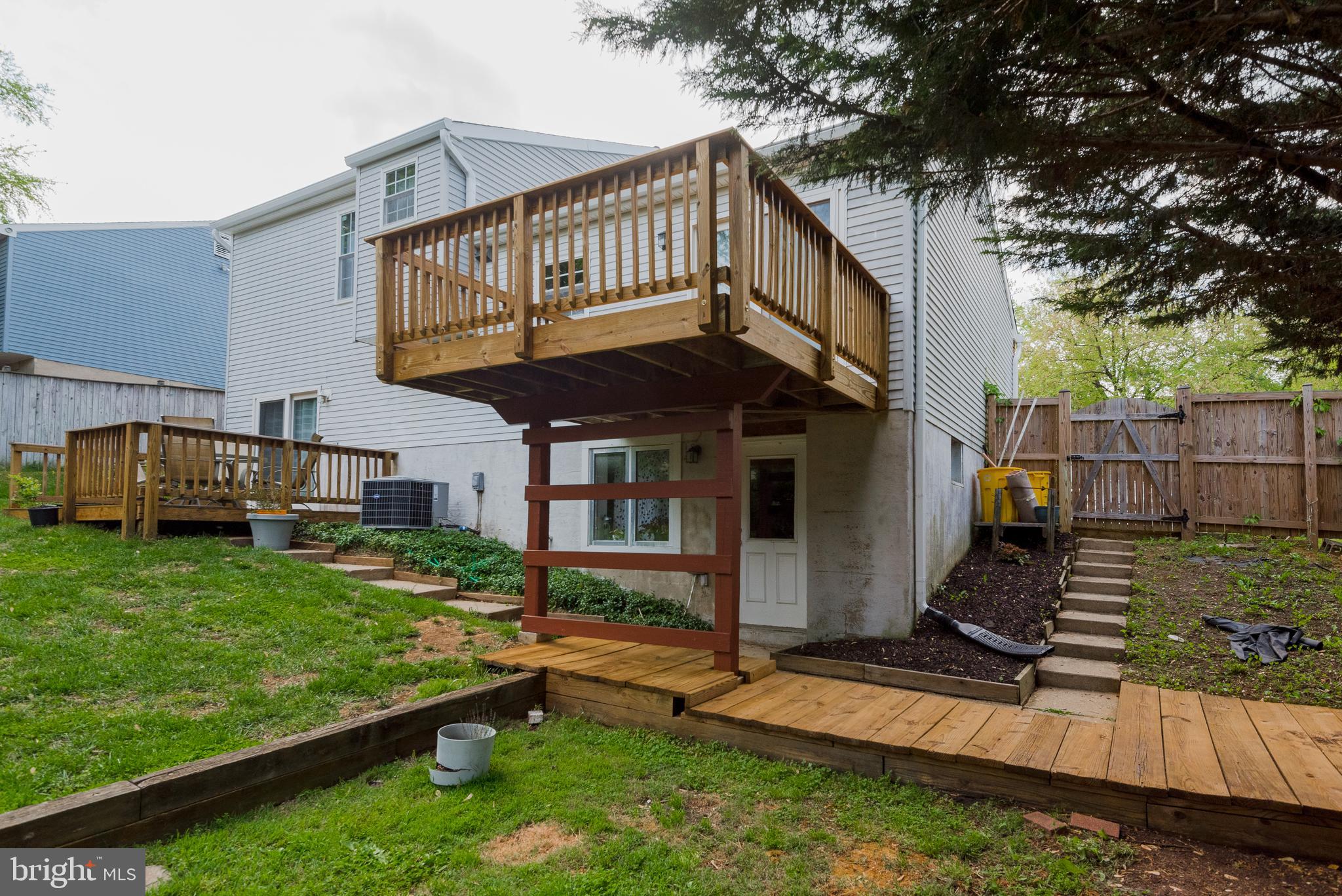 HIDDEN RIDGE - Residential