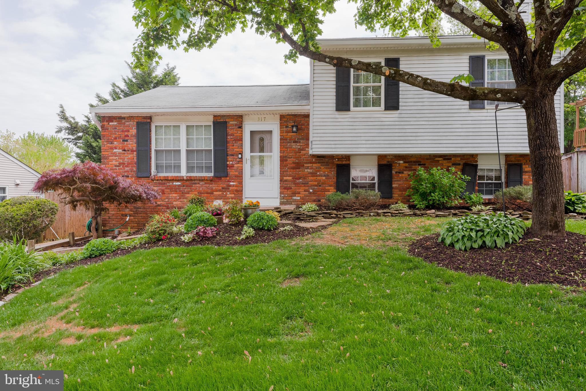 HIDDEN RIDGE - Residential