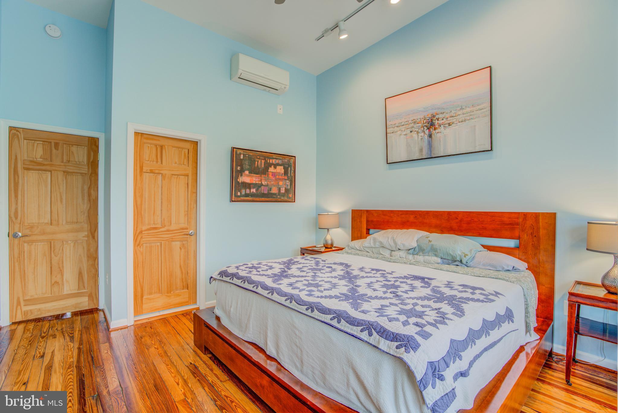 CHARLES VILLAGE - Residential